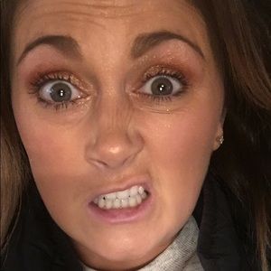 Meet your Posher, Christy